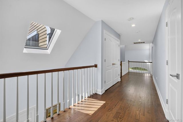 26 Wyndham Close, White Plains, NY 10605