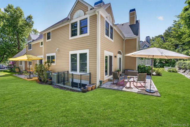 26 Wyndham Close, White Plains, NY 10605