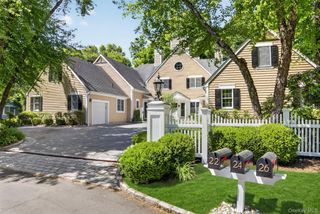 26 Wyndham Close, White Plains, NY 10605