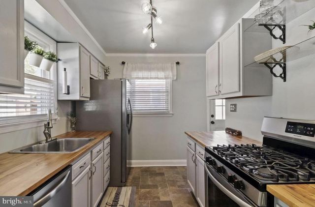 526 NEWFIELD RD, Glen Burnie, MD 21061