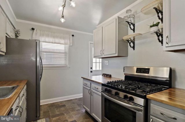 526 NEWFIELD RD, Glen Burnie, MD 21061