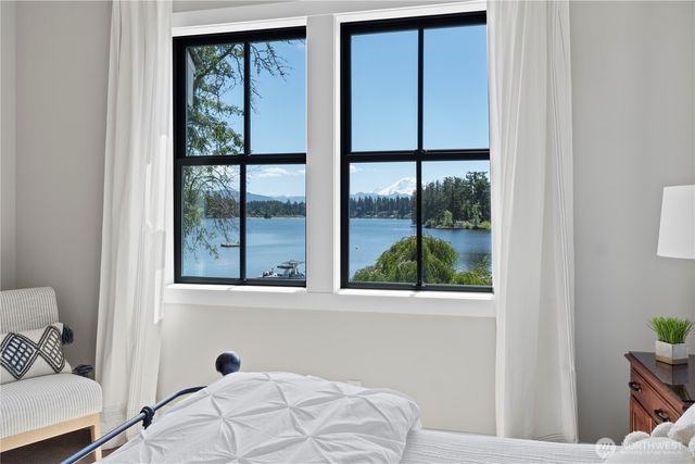 22545 SE 298th Street, Black Diamond, WA 98010