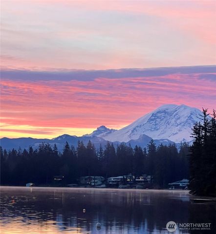 22545 SE 298th Street, Black Diamond, WA 98010
