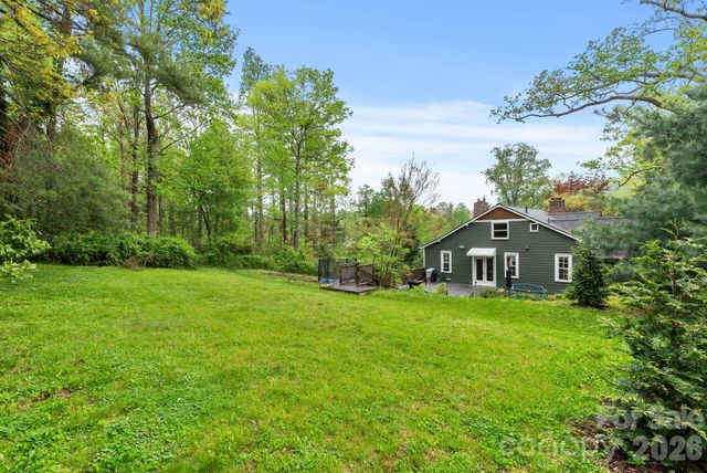 1 Ridgefield Place, Asheville, NC 28803