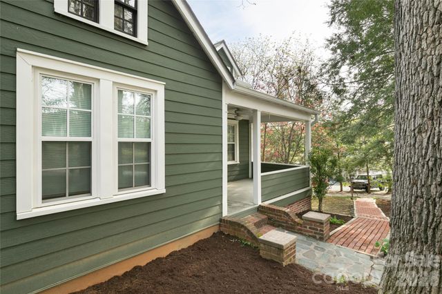 1 Ridgefield Place, Asheville, NC 28803