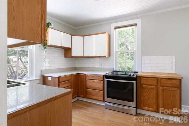 1 Ridgefield Place, Asheville, NC 28803