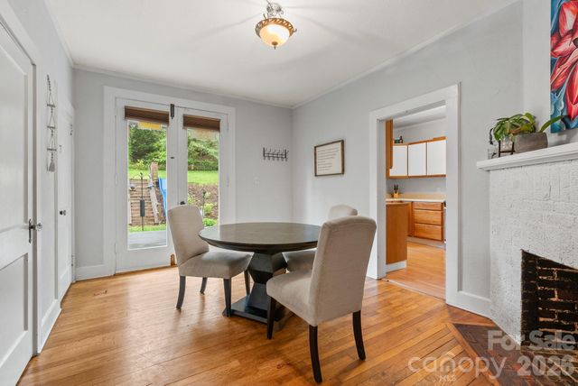 1 Ridgefield Place, Asheville, NC 28803