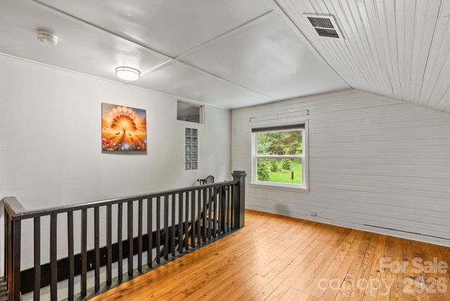 1 Ridgefield Place, Asheville, NC 28803