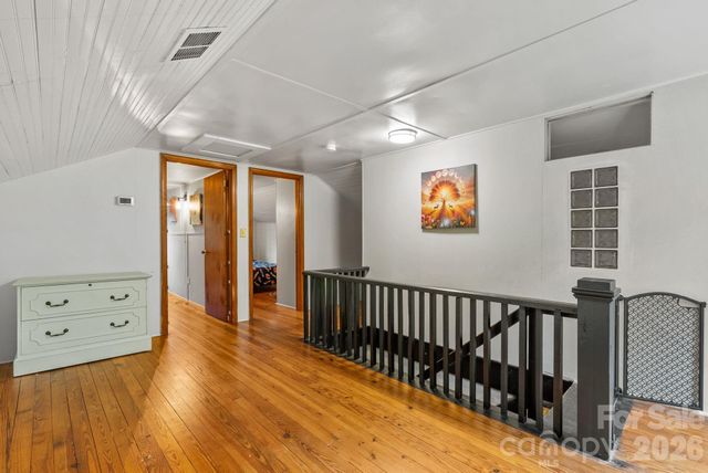 1 Ridgefield Place, Asheville, NC 28803