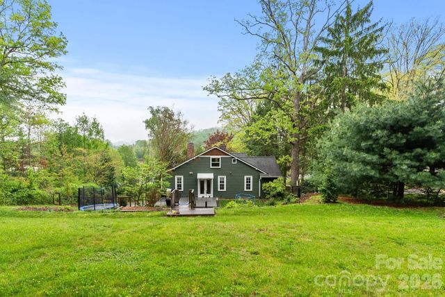 1 Ridgefield Place, Asheville, NC 28803