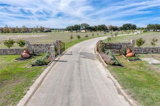 622 Strada Luca, Florence, TX 76527