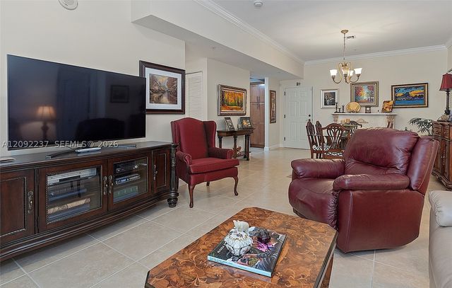 8395 SW 73rd Ave 522, Miami, FL 33143