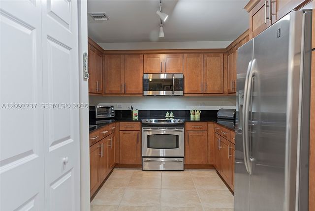 8395 SW 73rd Ave 522, Miami, FL 33143