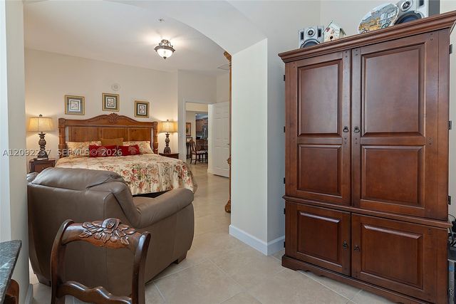 8395 SW 73rd Ave 522, Miami, FL 33143