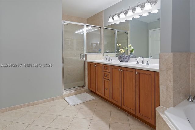 8395 SW 73rd Ave 522, Miami, FL 33143