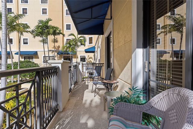 8395 SW 73rd Ave 522, Miami, FL 33143