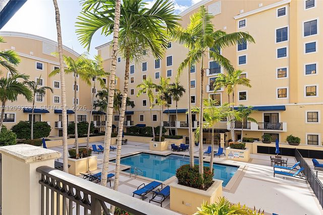 8395 SW 73rd Ave 522, Miami, FL 33143