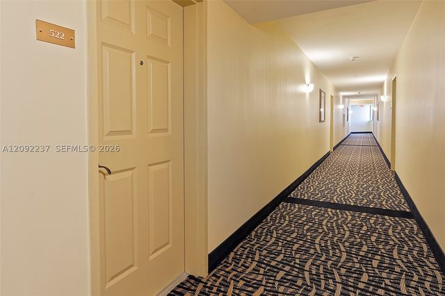 8395 SW 73rd Ave 522, Miami, FL 33143