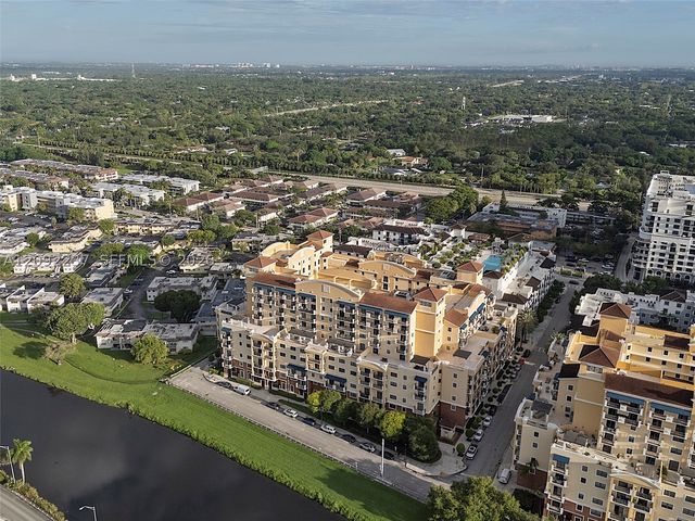 8395 SW 73rd Ave 522, Miami, FL 33143