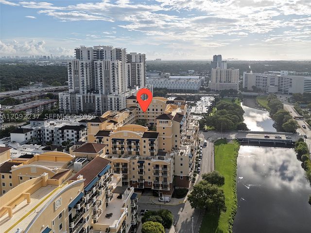 8395 SW 73rd Ave 522, Miami, FL 33143