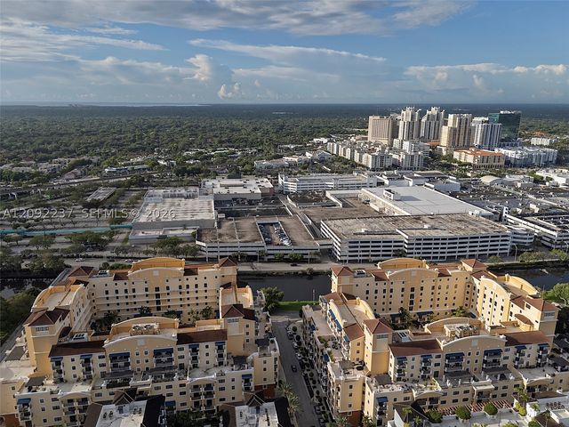 8395 SW 73rd Ave 522, Miami, FL 33143