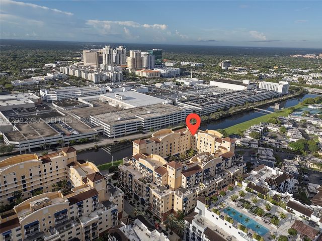 8395 SW 73rd Ave 522, Miami, FL 33143