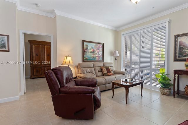 8395 SW 73rd Ave 522, Miami, FL 33143