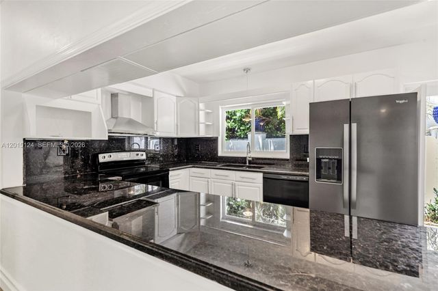 634 NE 72nd Ter, Miami, FL 33138
