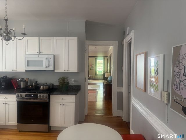 801 Orange Street 2, New Haven, CT 06511