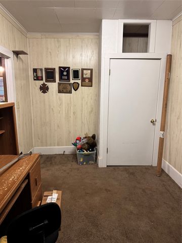 303 E 8th Street, Quanah, TX 79252