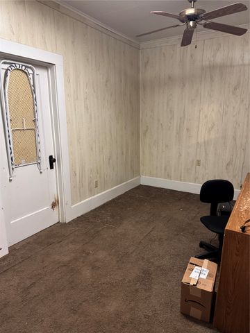 303 E 8th Street, Quanah, TX 79252