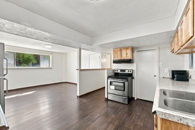 3542 S TOOLSON DR, Magna, UT 84044