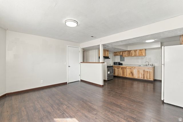 3542 S TOOLSON DR, Magna, UT 84044