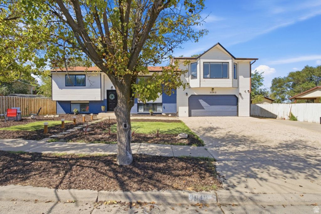 3542 S TOOLSON DR, Magna, UT 84044 — exterior