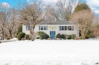 26 Thistle Road, Norwalk, CT 06851