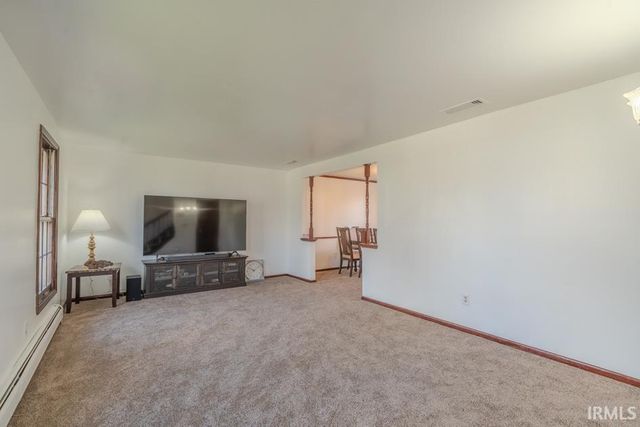 6124 Vance Avenue, Fort Wayne, IN 46815