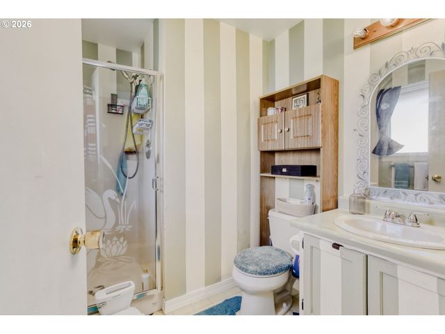 230 Sw 22ND St, Troutdale, OR 97060