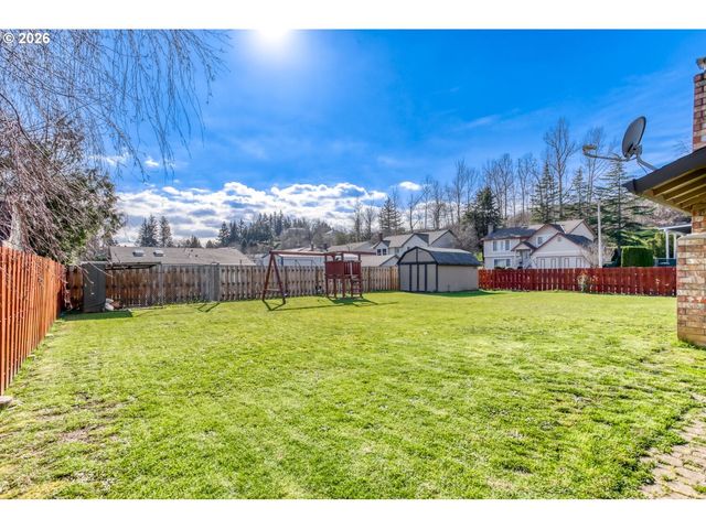 230 Sw 22ND St, Troutdale, OR 97060