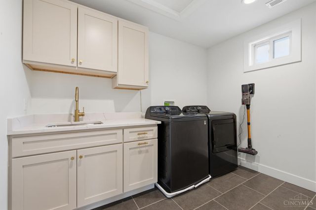 4670 Alpine Avenue, Blue Ash, OH 45242