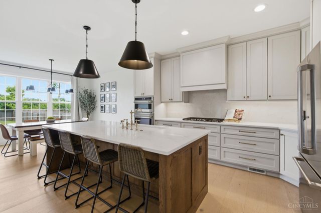 4670 Alpine Avenue, Blue Ash, OH 45242