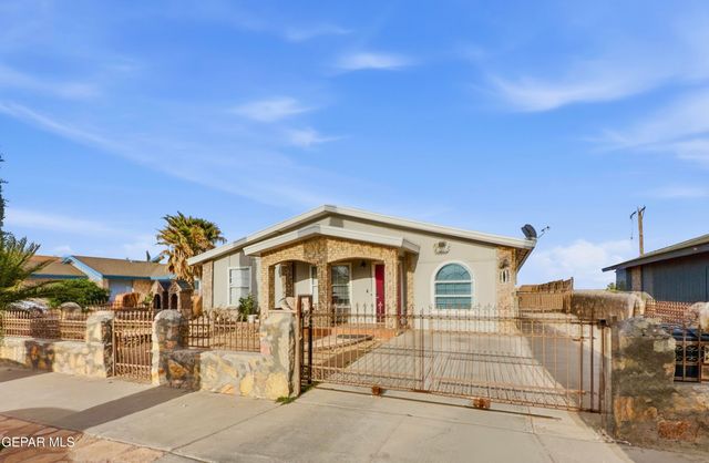416 TIERRA LINDA Drive, Horizon City, TX 79928