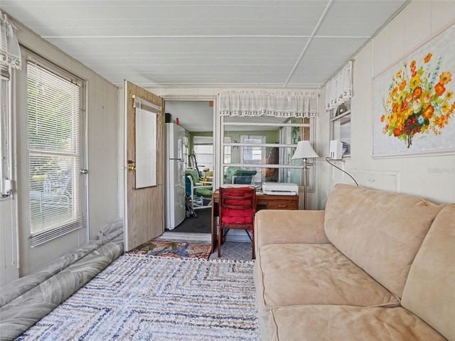 1124 FOREST LANE, Tavares, FL 32778