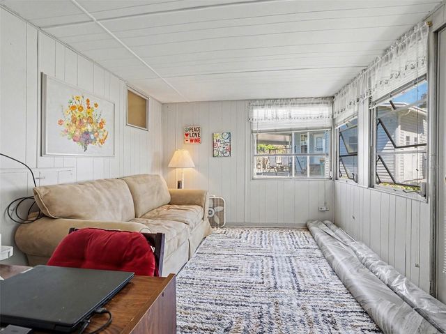 1124 FOREST LANE, Tavares, FL 32778