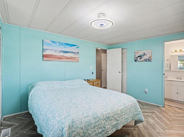 1124 FOREST LANE, Tavares, FL 32778