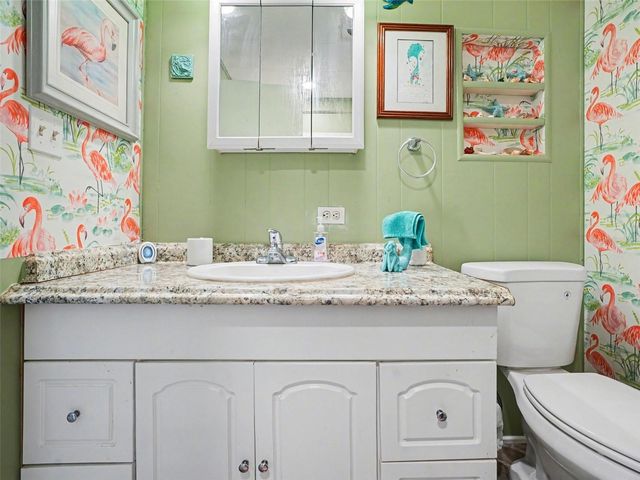 1124 FOREST LANE, Tavares, FL 32778