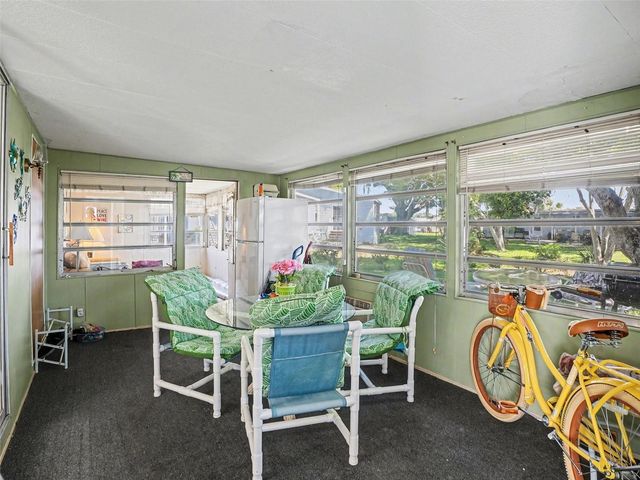 1124 FOREST LANE, Tavares, FL 32778