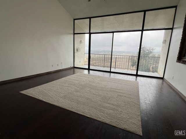 4200 Boise Street 3B, Bakersfield, CA 93306