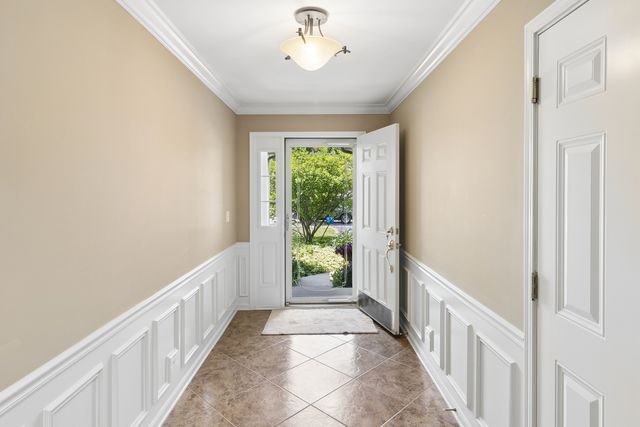 1181 Westlake Drive, Cary, IL 60013