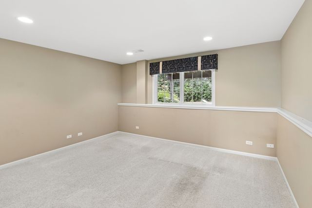 1181 Westlake Drive, Cary, IL 60013