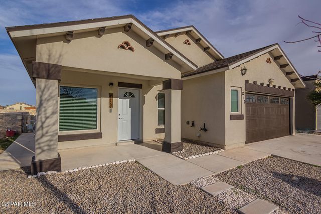 810 VILLAS DEL SOL Road, Socorro, TX 79927